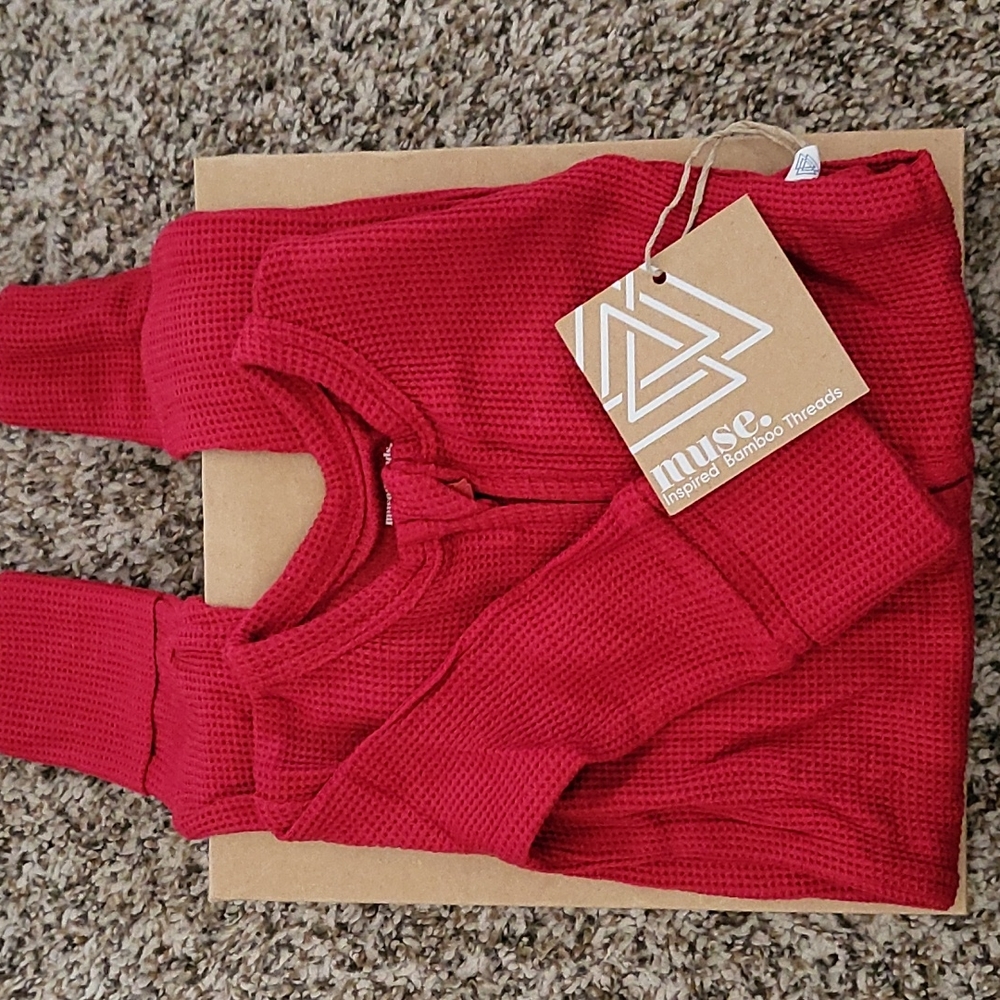 BNWT Muse Threads bamboo footie